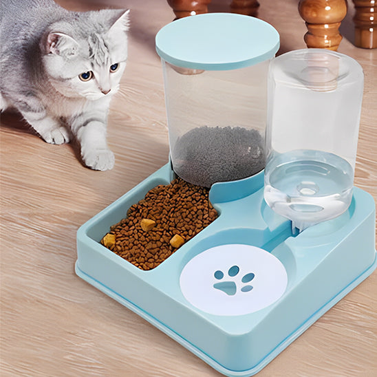 distributeur de croquette avec fontaine a eau avec chat