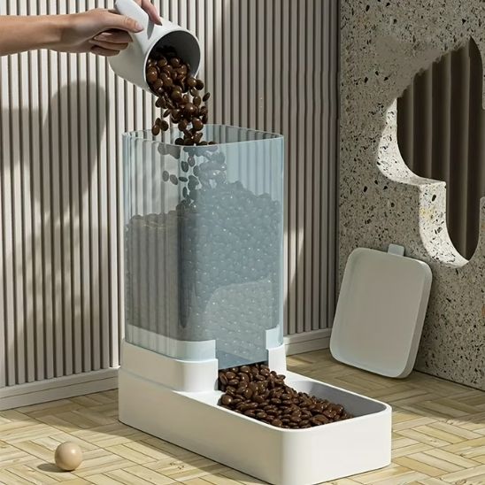 distributeur de croquette pour chat